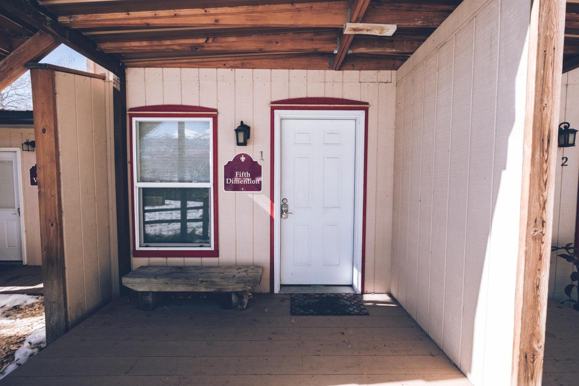 Fifth Dimension Room 1 Crestone Exterior photo